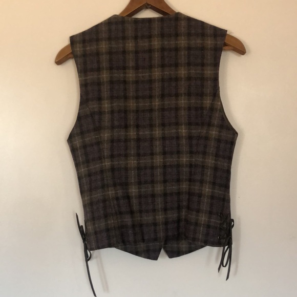 Plaid Vest - Picture 6 of 9